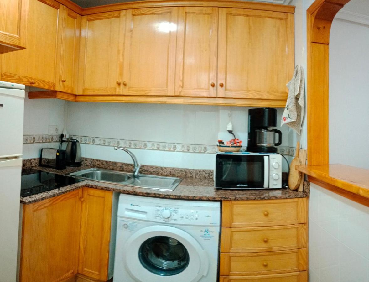Estudio Wifi Bano 1 Sofa Cama Doble Piscina Playa 100Mts تورّيفيِخا المظهر الخارجي الصورة